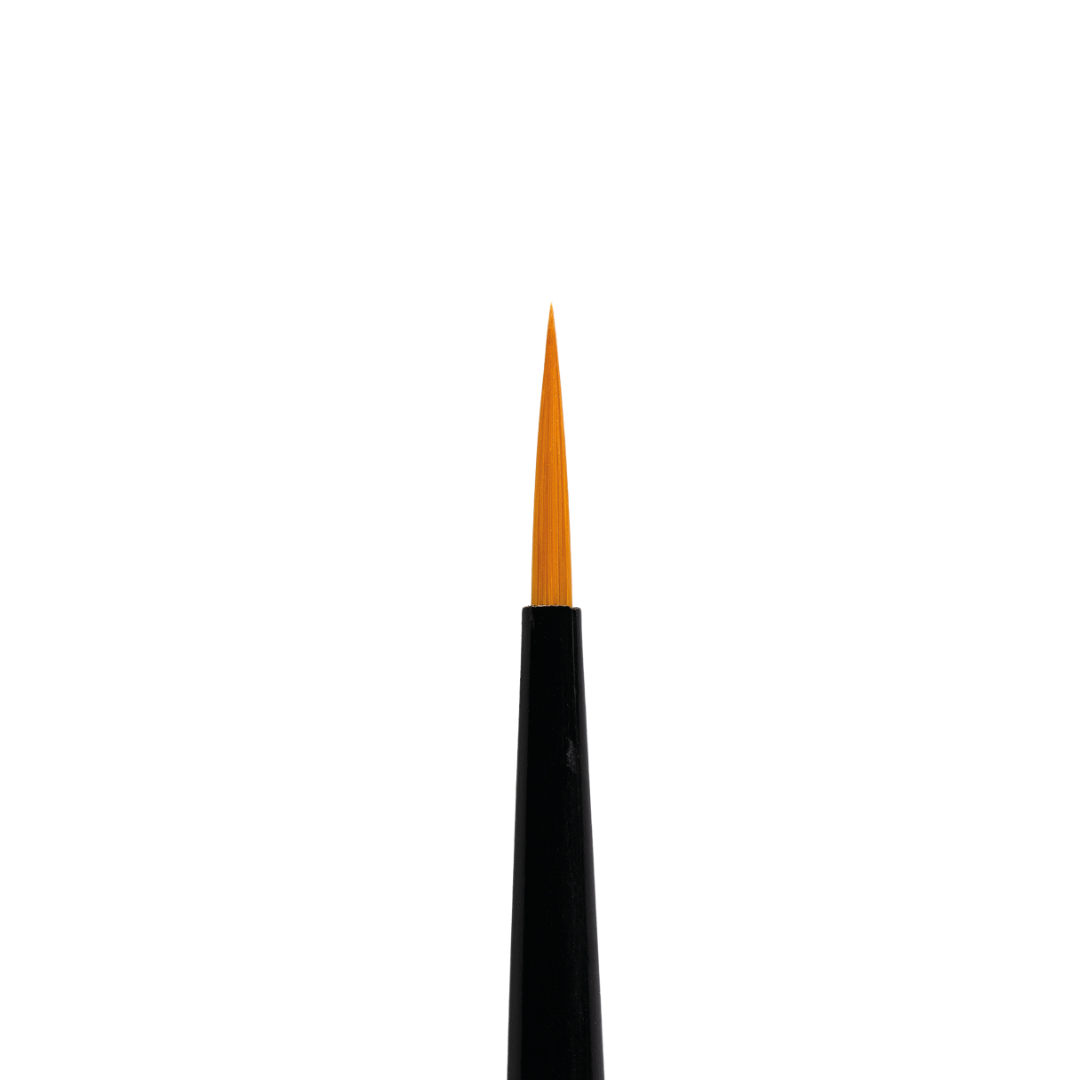 AK Interactive Synthetic Round Brush 0, perfect for fine strokes, detailing, and miniature painting in modeling and scale projects.