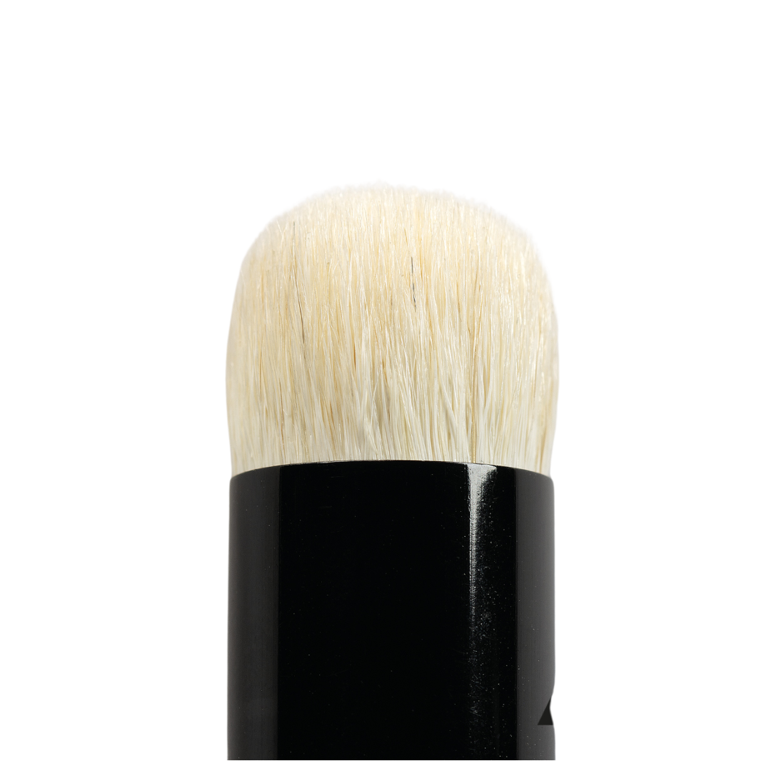 AK Interactive Synthetic Dry Brush Size XL, ideal for large-scale weathering, texturing, and highlighting in diorama and modeling projects.