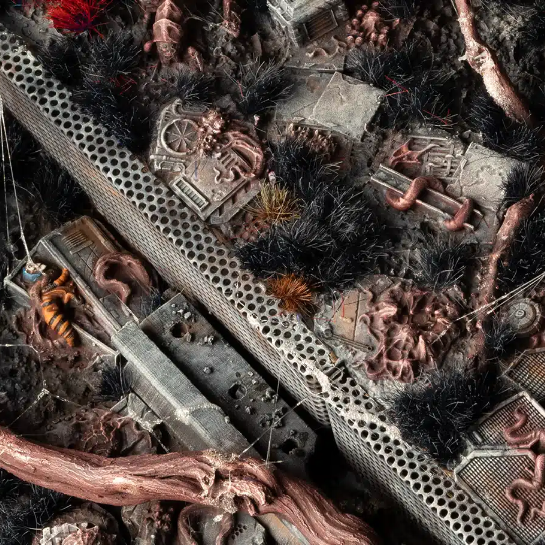 Gamers Grass Basing Bits Alien Infestation resin alien biomass base detail for Tyranid style Warhammer 40k minis painted