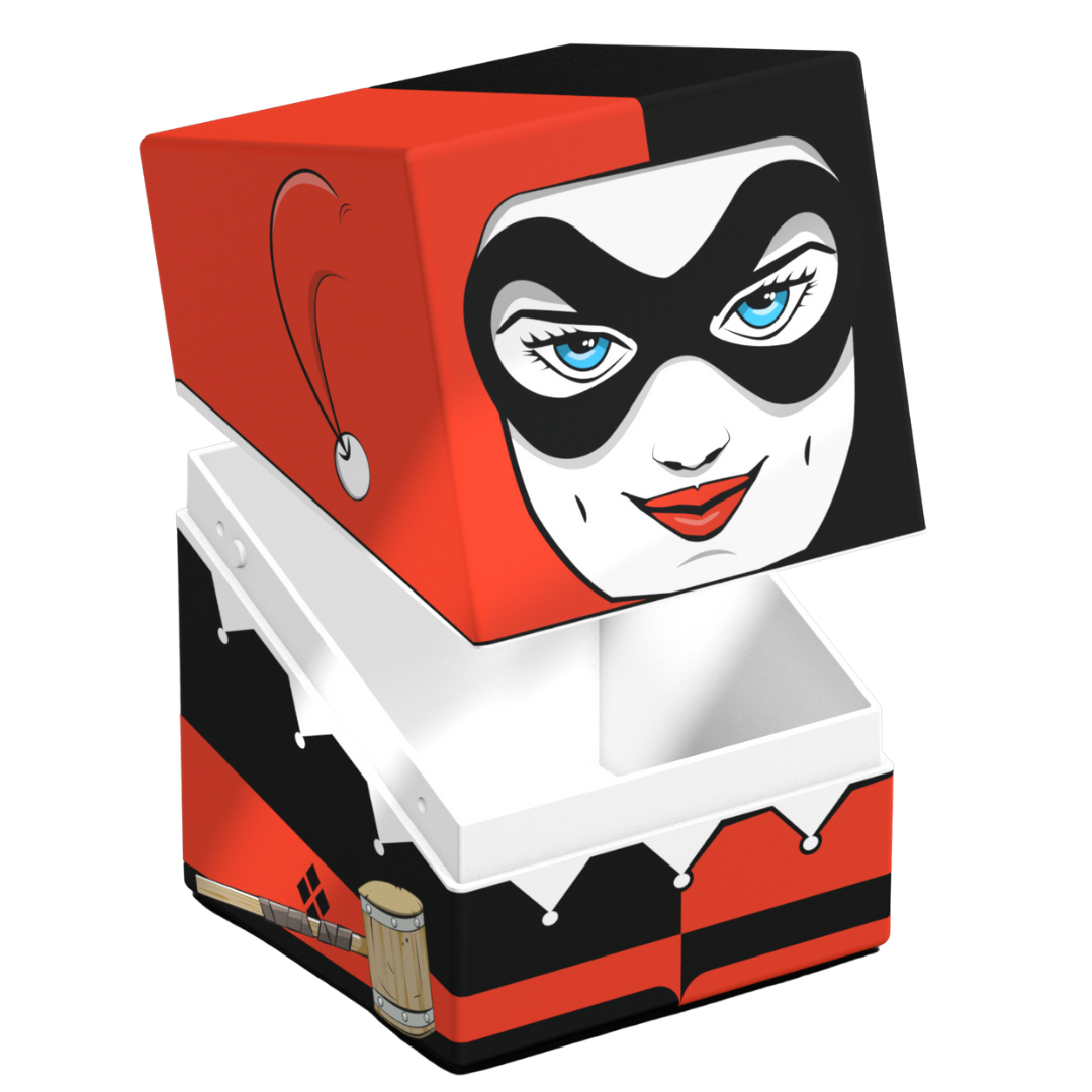 Deck box featuring Harley Quinn from DC Comics
